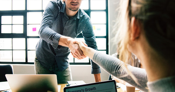 How to recognize and retain top performers